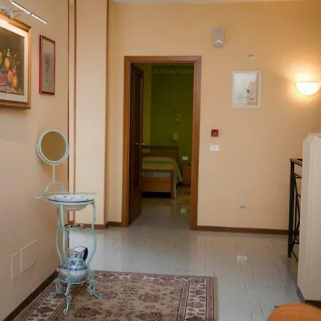 Di Paolo E Cinzia Hotel 2*