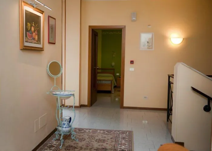 Di Paolo E Cinzia Szálloda 2*